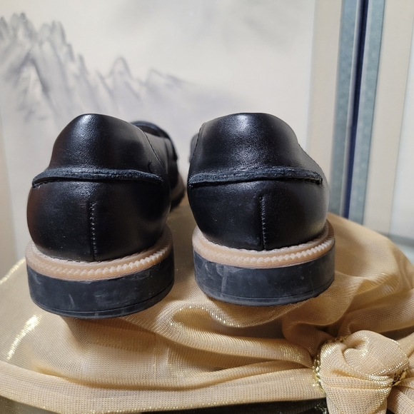 NWOT.  Clarks "Griffin Milly" designer loafers.  Size 9.5.  (229) - Picture 5 of 5
